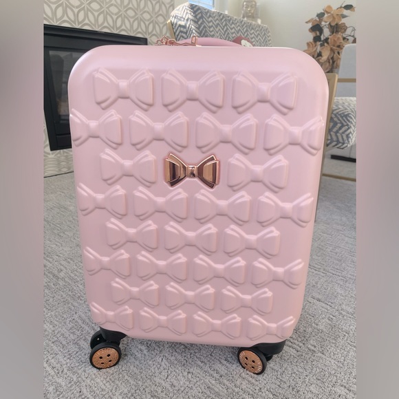 Ted Baker Bags Ted Baker Pink Bow Carry On Spinner Suitcase With Rose Gold Hardware Poshmark
